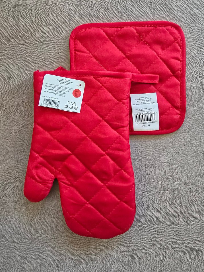 yurt dışından Gri Baskılı Mutfak Eldiveni ve Tutacak Seti - Görsel 4