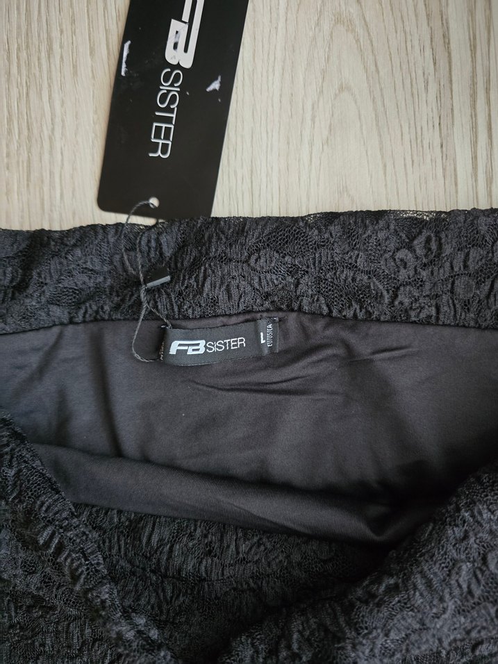 yurtdısından Newyorker Siyah Dantel Detaylı Bluz - Görsel 2