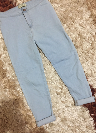 MOM JEANS
