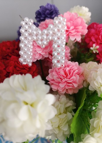 İnci Boncuklu Beyaz M Harfi Anahtarlık - Görsel 3