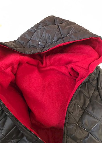 İçi Kırmızı Polar Detaylı Siyah Mont - Görsel 7