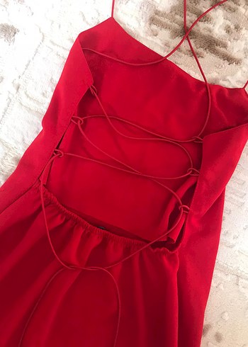 sırt dekolteli İddialı Kırmızı elbise - Görsel 5