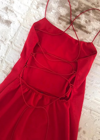 sırt dekolteli İddialı Kırmızı elbise - Görsel 2