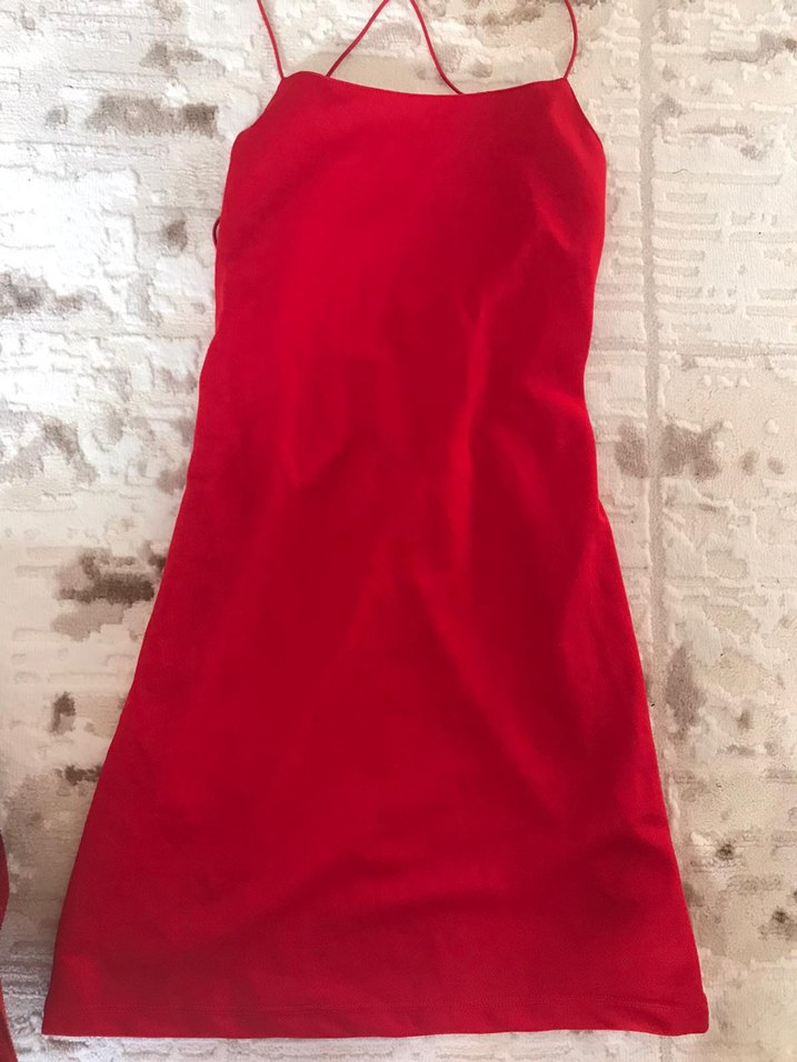 sırt dekolteli İddialı Kırmızı elbise - Görsel 4