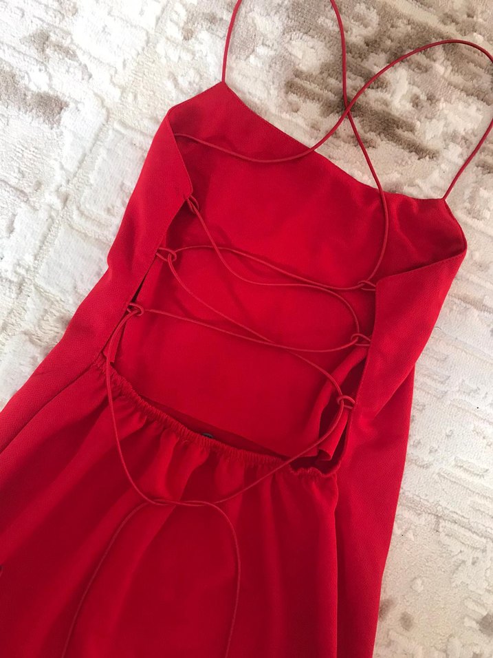 sırt dekolteli İddialı Kırmızı elbise - Görsel 2