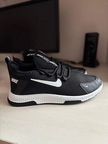 Nike Spor Ayakkabı