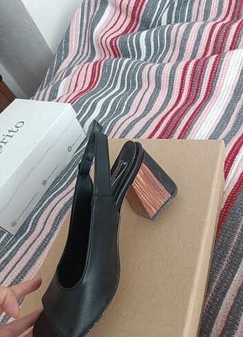 Siyah kalın topuk - Görsel 2