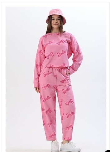 Barbie eşortman