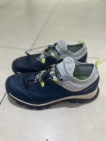 Quechua FH500 kadın outdoor ayyakabı