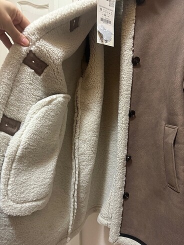 Zara astar detaylı düğmeli kaban - Görsel 6