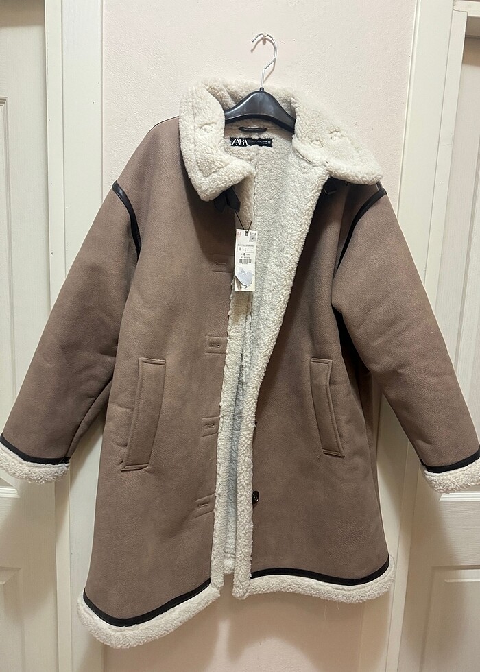 Zara astar detaylı düğmeli kaban - Görsel 2