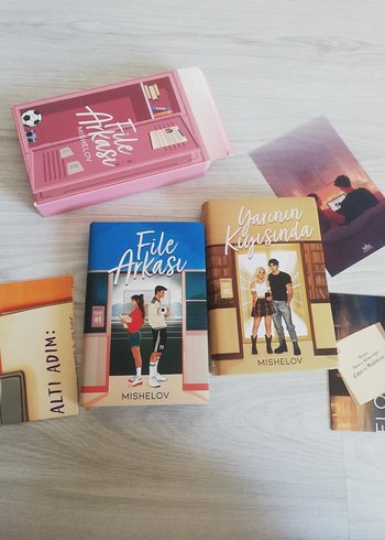 Mishelov Kitap Seti - File Arkası & Yanının Kıyısında