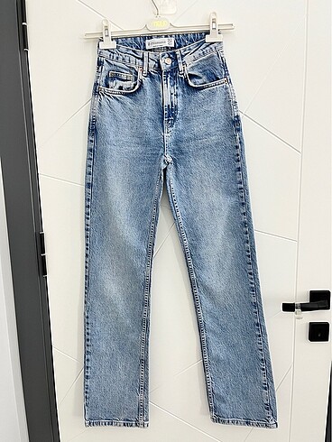 32 Beden Stradivarius D98 Straight Fit Jean