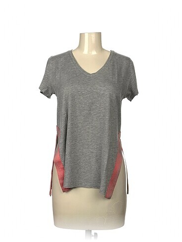 Trendyol & Milla T-shirt %70 İndirimli.