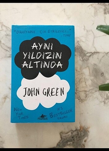 AYNI YILDIZIN ALTINDA 