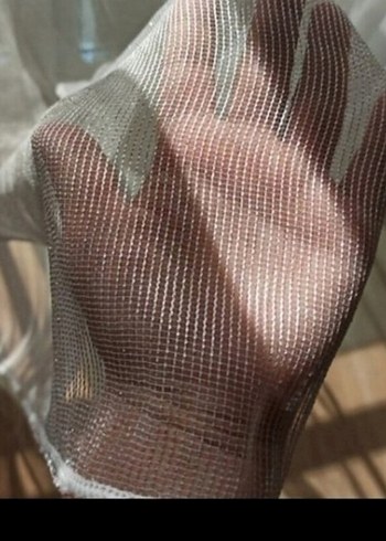 4.35 eninde 2.50 yüksekliğinde pilesiz düz olarak dikilmiştir - Görsel 2