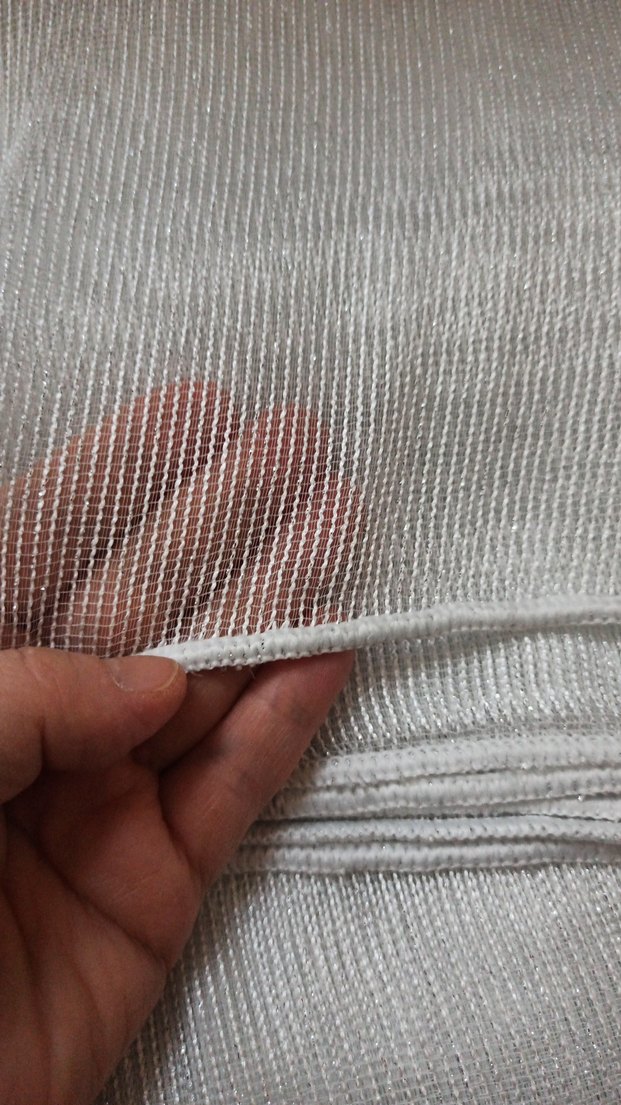 4.35 eninde 2.50 yüksekliğinde pilesiz düz olarak dikilmiştir - Görsel 3