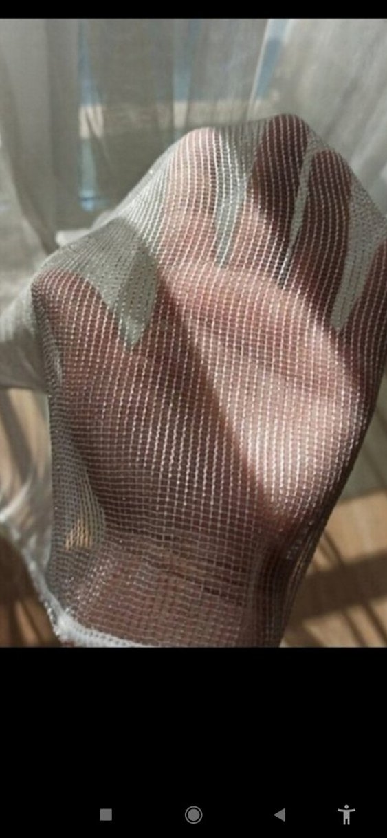 4.35 eninde 2.50 yüksekliğinde pilesiz düz olarak dikilmiştir - Görsel 2