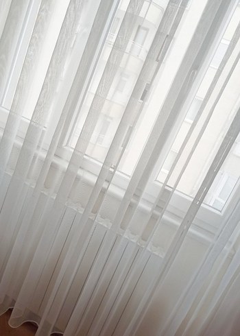 2.90 eninde 2.65'i yüksekliğinde orta sıklıkta pileli perde - Görsel 2