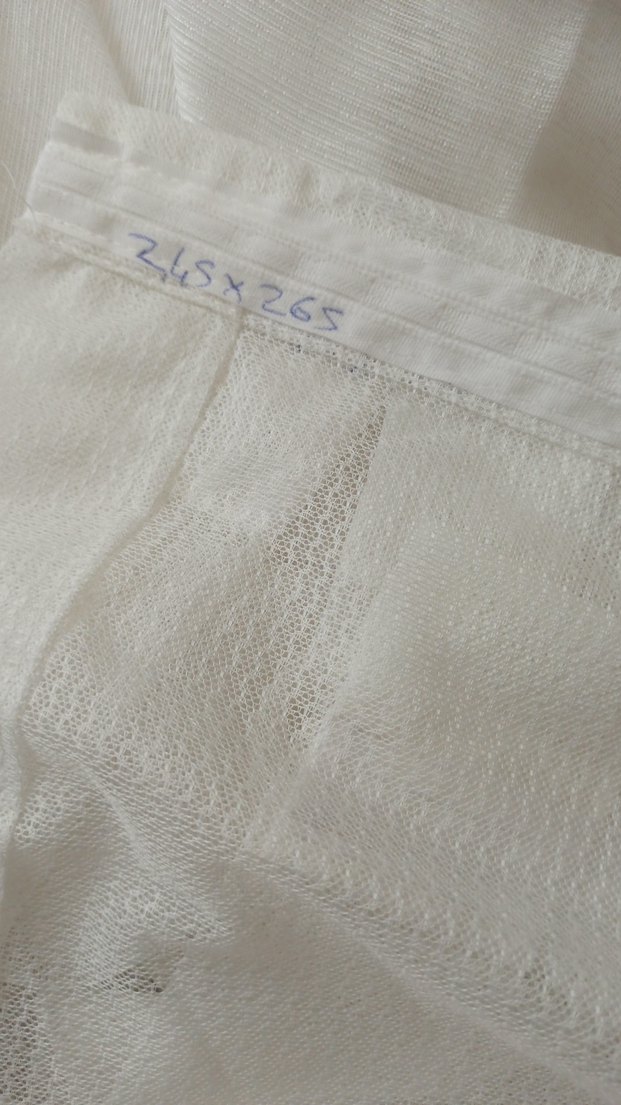 2.45 eninde 2 65 yüksekliğinde pilesiz düz olarak dikilmiştir - Görsel 3