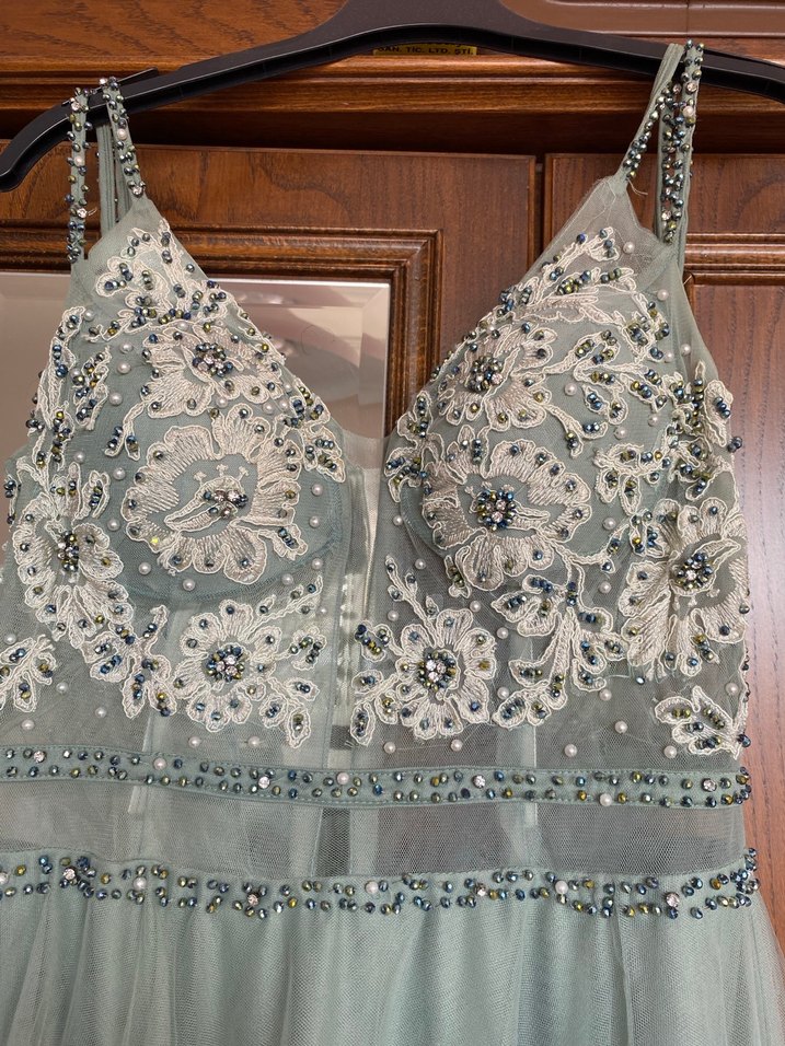 Limon küfü Nakışlı Uzun Dantel İşlemeli Nişan Elbisesi - Görsel 3