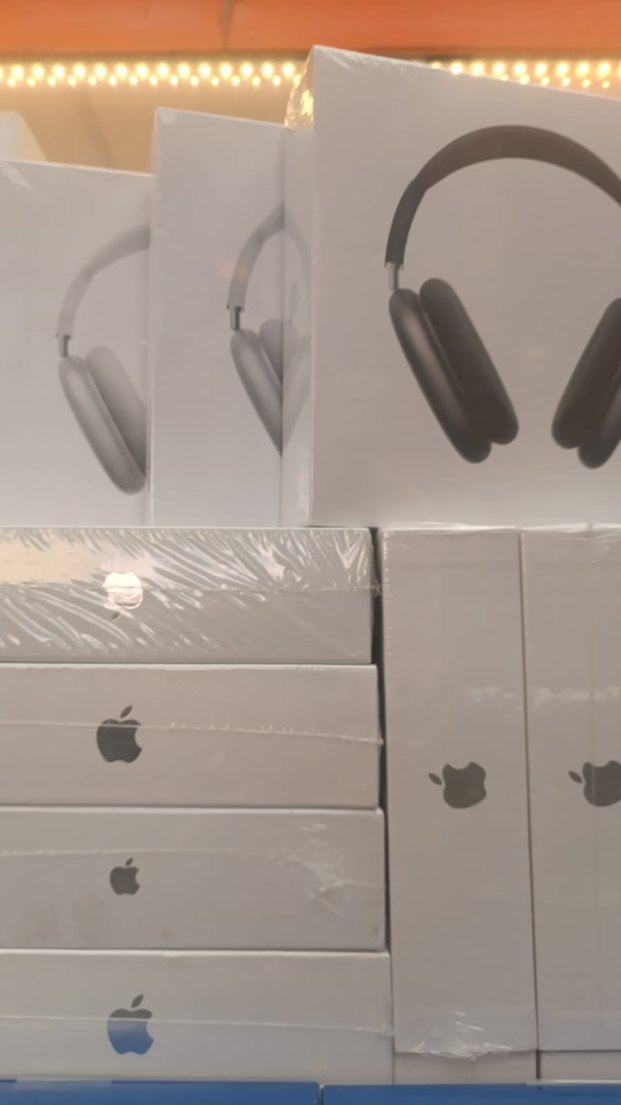 Yeşil ve Gri Kulaklıklar - Görsel 2