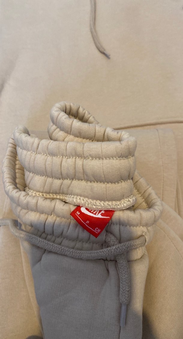 Bej Kapüşonlu Kadın Sweatshirt - Görsel 3