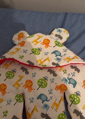 Renkli Baskılı Kapüşonlu Bebek Battaniyesi - Görsel 5