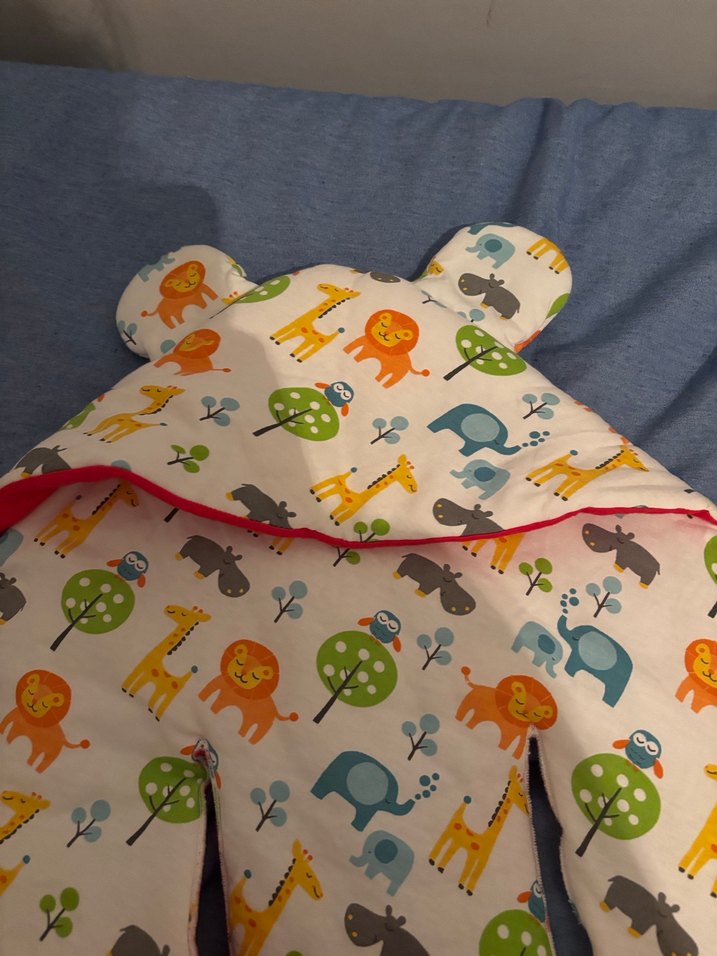 Renkli Baskılı Kapüşonlu Bebek Battaniyesi - Görsel 5