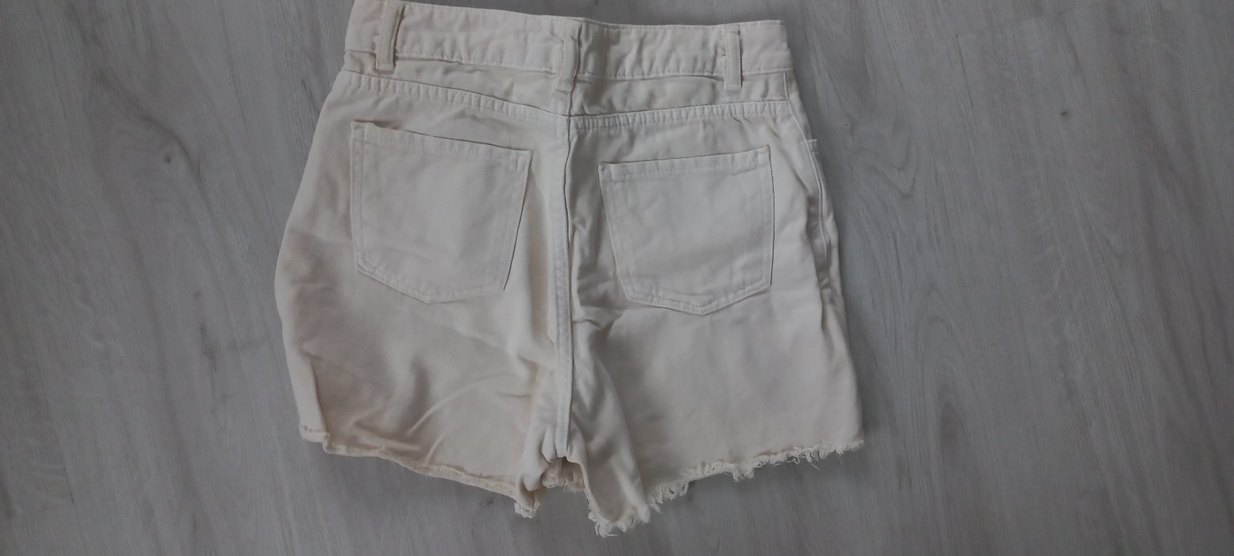 Kadın Beyaz Mini Keten Şort - Görsel 3