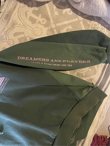 l Beden pullandbear sweatshirt