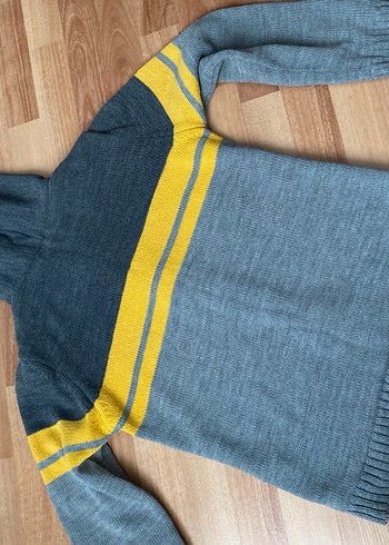 LC Waikiki Erkek Çocuk Kapüşonlu Gri Triko Hırka