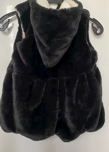 Kız Çocuk Siyah Kürklü peluş Nakışlı Yelek - Görsel 4