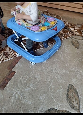 Chicco Erkek bebek yürüteç