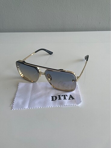 Dita Dıta gözlük