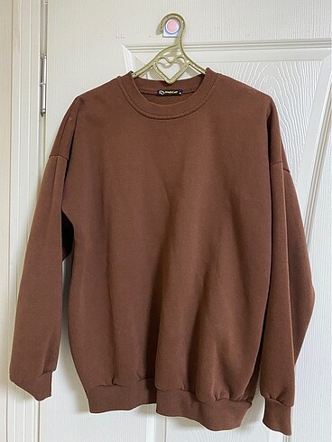 Kahverengi sweatshirt
