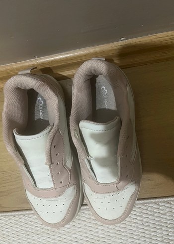 LC Waikiki Kız çocuk spor ayakkabı