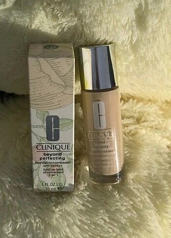 Clinique Beyond Perfecting Foundation&Concelar
