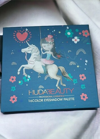 Huda Beauty 16lı Göz Farı 