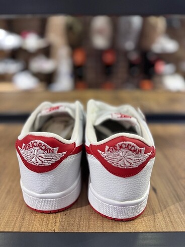 44 Beden kırmızı Renk Nike Jordan Low