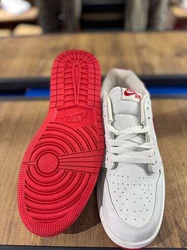 44 Beden Nike Jordan Low
