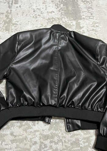Kadın Siyah Deri Kemerli Ceket - Görsel 3