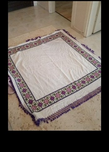  Beden 139x144 ölçüsünde el işlemesi sorunsuz masa örtüsü