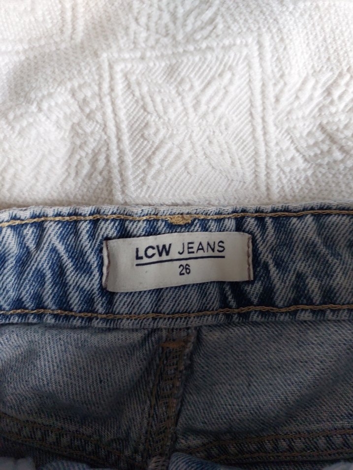 Dantel Detaylı Bohem Mavi Mini Kot Şort - Görsel 4