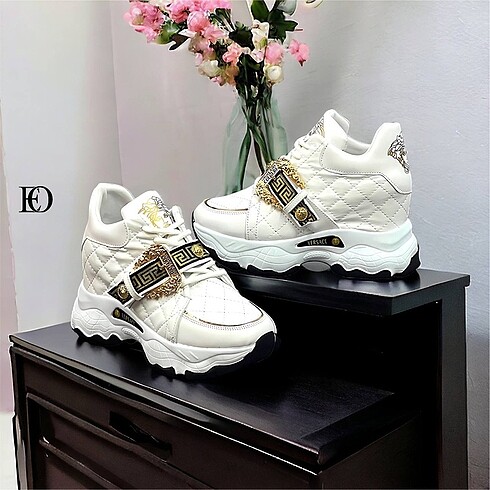 VERSACE