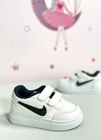 Nike Çocuk ve Bebek ayakkabıları 