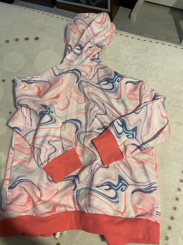 LCW kapüşonlu 6-7 yaş hırka - Görsel 3