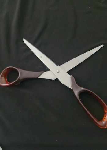 Kahverengi Saplı Gri Makas - Görsel 3