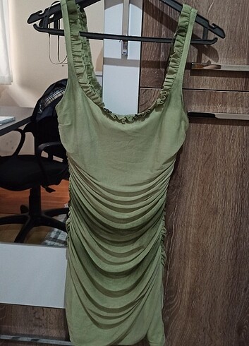 Zara Fırfırlı Desenli Kısa Tül Elbise