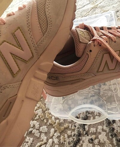 36 Beden pembe Renk Orjinal new balance